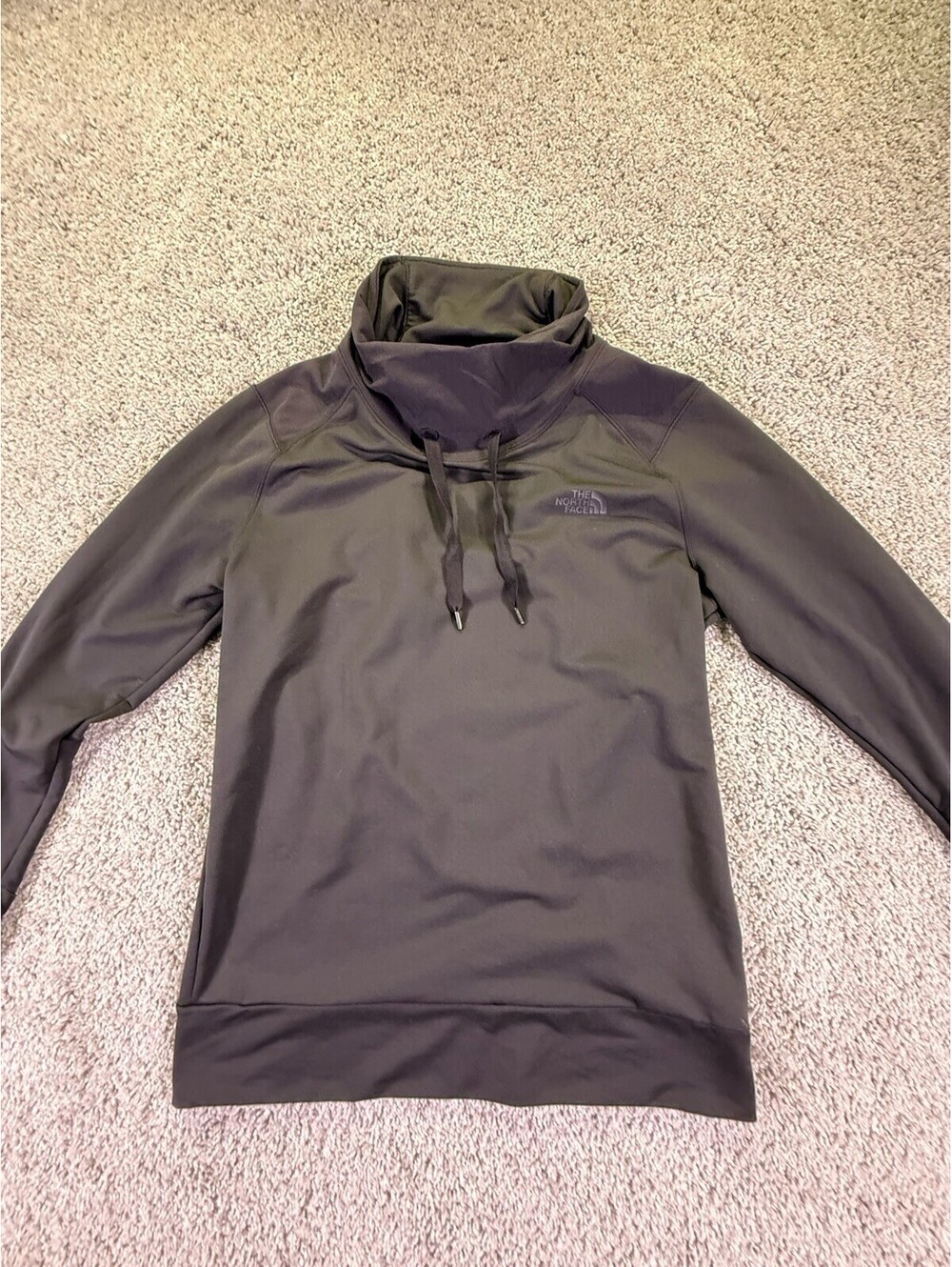 The North Face Women’s Flashdry Medium Pullover High Neck Drawstring Black